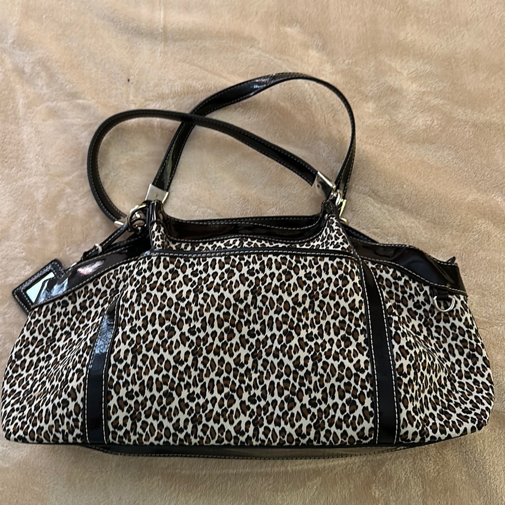 Liz Claiborne Cheetah & black patent bag